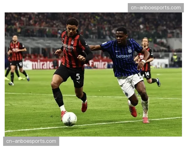 实时数据：米兰德比上半场，双方合计越位次数已达7次，体现高位防线风险